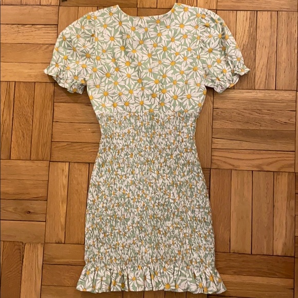 Zara Daisy Smocked Dress - Picture 2 of 2